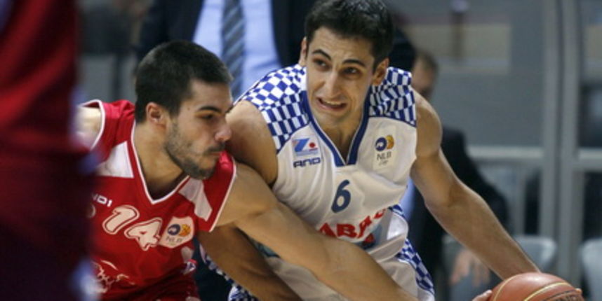 Zadar, 211109.
Dvorana na Visnjiku.
Utakmica 9. kolo NLB lige izmedju KK Zadar – KK FMP.
Na fotografiji: igrac Zadra Rok Stipcevic.
Foto: Jure Miskovic / CROPIX Zadar, 211109.
Dvorana na Visnjiku.
Utakmica 9. kolo NLB lige izmedju KK Zadar – KK FMP.
Na fotografiji: igrac Zadra Rok Stipcevic.
Foto: Jure Miskovic / CROPIX