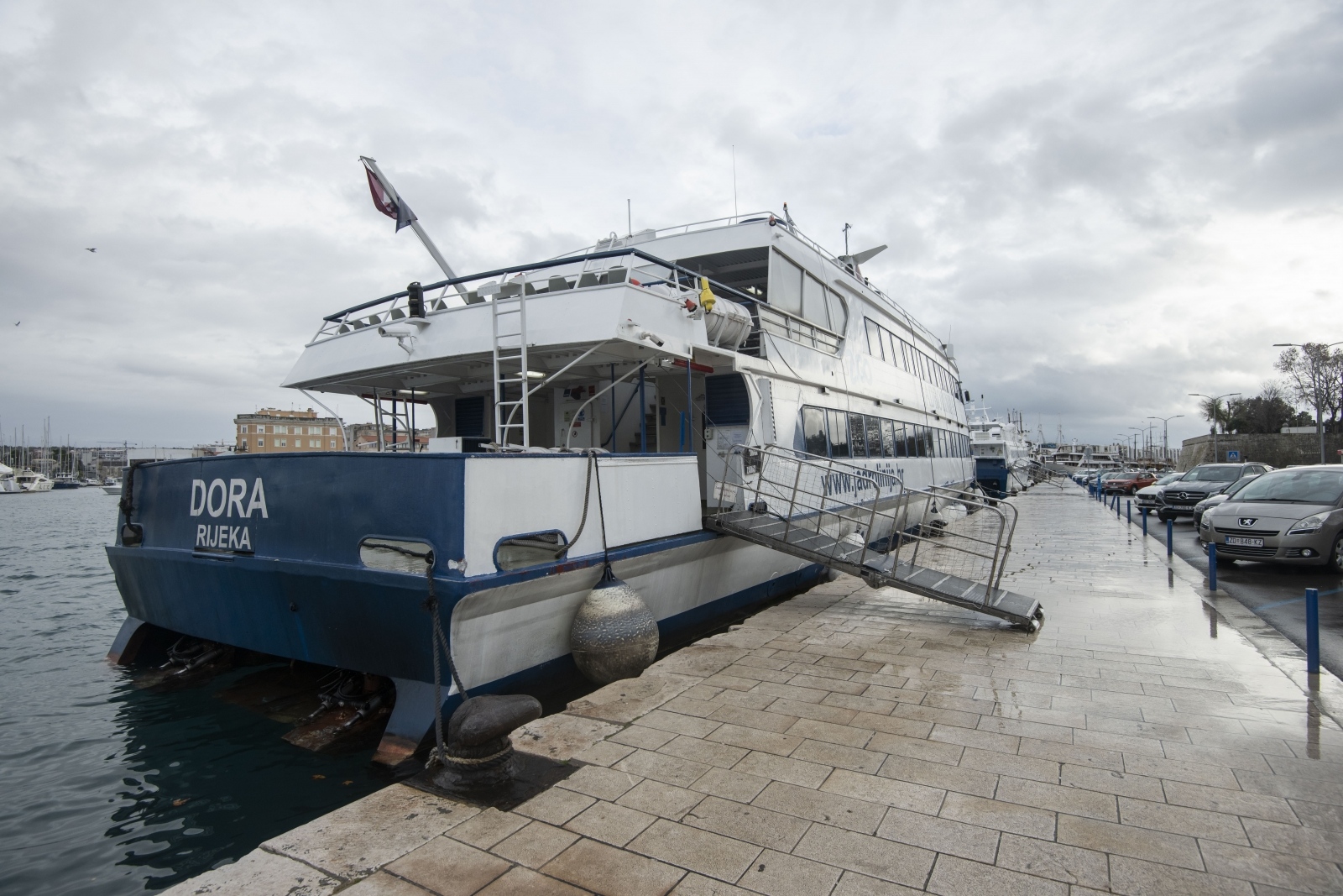 Katamaranske i brodske linije i dalje u prekidu sa zadarskim otocima Katamaranske i brodske linije i dalje u prekidu sa zadarskim otocima