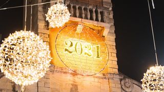 Građani na ulicama Zadra poštujući mjere dočekali 2021. godinu