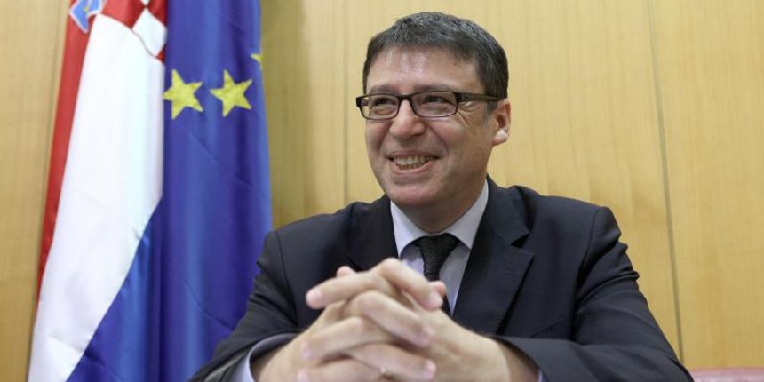 09.07.2013., Zagreb – Raspravom o Zakonu o predskolskom odgoju Hrvatski sabor je nastavio redovitu sjednicu. Zeljko Jovanovic. Photo: Patrik Macek/PIXSELL 09.07.2013., Zagreb – Raspravom o Zakonu o predskolskom odgoju Hrvatski sabor je nastavio redovitu sjednicu. Zeljko Jovanovic. Photo: Patrik Macek/PIXSELL