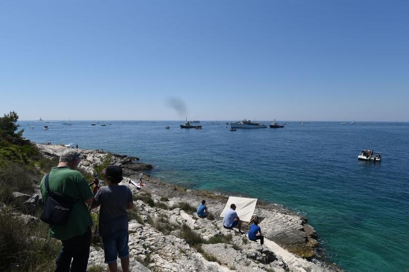 Premantura: Admiralski brod Vis potopljen kako bi postao ronilačka atrakcija. Photo: Duško Marušić/PIXSELL