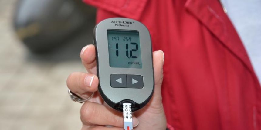 jelovar – U Bjelovaru je obiljezen Svjetski dan srca uz slogan Odabir za zdravo srce, za svakoga i svugdje, a ukazuje na to da nikada nije rano poceti brinuti o svome zdravlju. Bolesti srca i krvnih zila vodeci su uzroci smrti u cijelome svijetu i odgovor jelovar – U Bjelovaru je obiljezen Svjetski dan srca uz slogan Odabir za zdravo srce, za svakoga i svugdje, a ukazuje na to da nikada nije rano poceti brinuti o svome zdravlju. Bolesti srca i krvnih zila vodeci su uzroci smrti u cijelome svijetu i odgovor