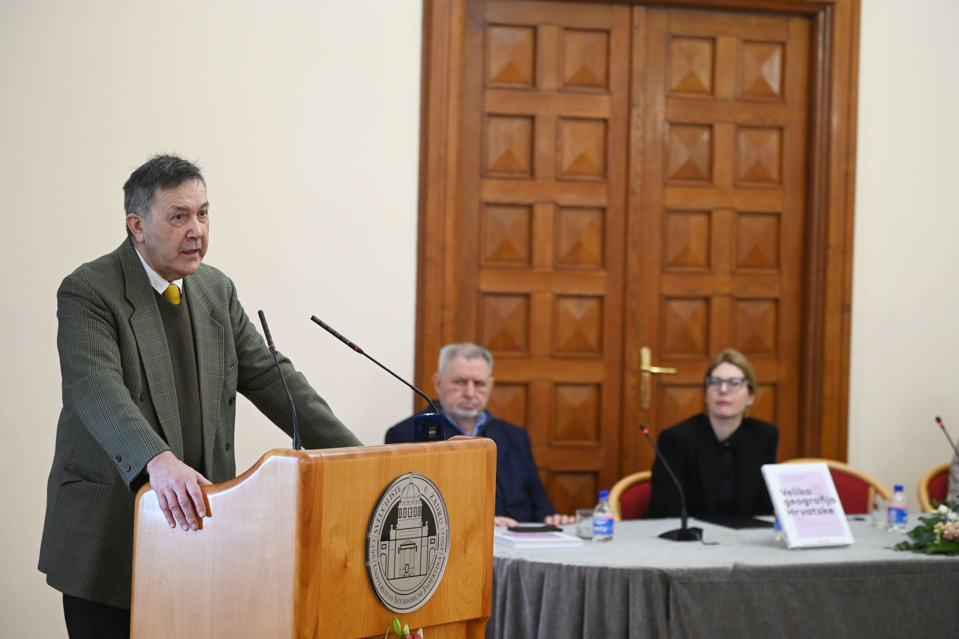 Svečana dvorana Sveučilišta: Promocija knjiga iz edicije Velika geografija Hrvatske Svečana dvorana Sveučilišta: Promocija knjiga iz edicije Velika geografija Hrvatske