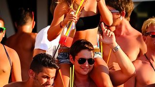 12.08. Aquarius klub, after beach party, foto: Goran Telak 12.08. Aquarius klub, after beach party, foto: Goran Telak