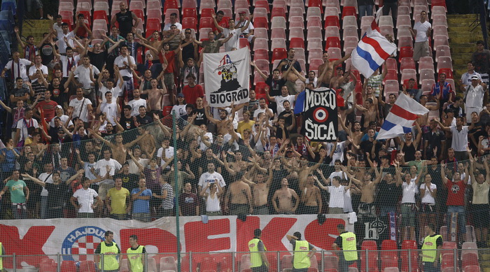 Bukurest, 260810.
Gradski stadion.
Uzvratna utakmica cetvrtog kola kvalifikacija za Europsku ligu izmedju Uniree i Hajduka.
Na fotografiji: Torcida.
Foto: Ante Cizmic / CROPIX