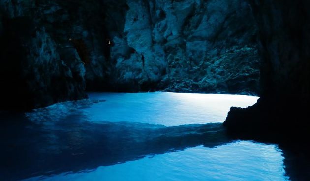 Bisevo – Ovaj otok nudi mnostvo ljepota koje vrijedi posjetiti, a jedna od njih je svakako i Modra spilja. Photo: Dalibor Urukalovic/PIXSELL