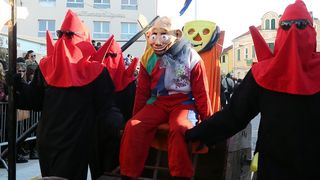 Murter: Maškarana povorka Velike Bake