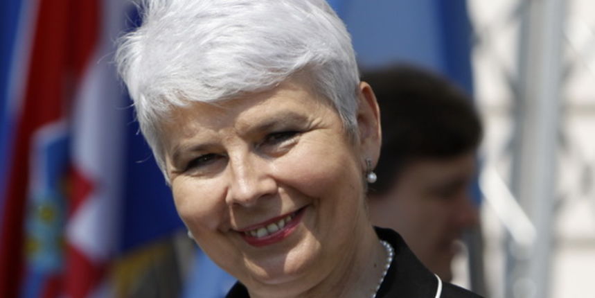 Koprivnica, 210511.
Jadranka Kosor predsjednica Vlade Republike Hrvatske otvorila je radove na pruzi Koprivnica Krizevci u prisustvu vladinih i saborskih duzsnosnika na zeljeznickom kolodvoru u Koprivnici.
Na slici: Jadranka Kosor na otvorenju radova u K Koprivnica, 210511.
Jadranka Kosor predsjednica Vlade Republike Hrvatske otvorila je radove na pruzi Koprivnica Krizevci u prisustvu vladinih i saborskih duzsnosnika na zeljeznickom kolodvoru u Koprivnici.
Na slici: Jadranka Kosor na otvorenju radova u K