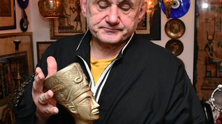 Brođanin Stanislav Hudi živi u kući koju je uredio u egipatskom stilu Brođanin Stanislav Hudi živi u kući koju je uredio u egipatskom stilu