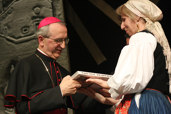 Svečana akademija u povodu ustoličenja  nadbiskupa Puljića (Foto:Saša Čuka)