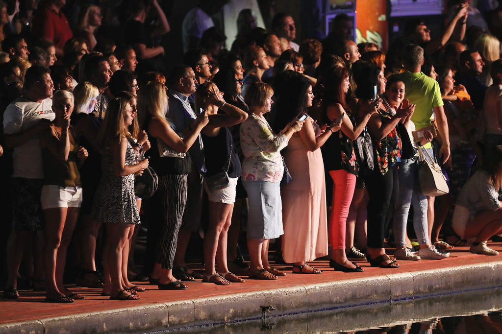 Halid Bešlić maestralno zaključio koncertnu sezonu u Biogradu na Moru