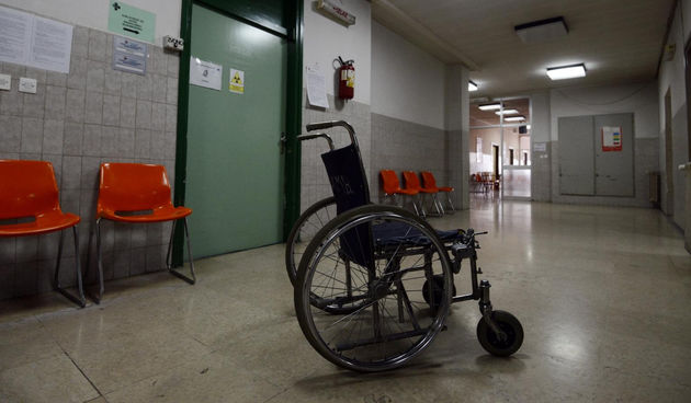 Opća bolnica, invalidska kolica