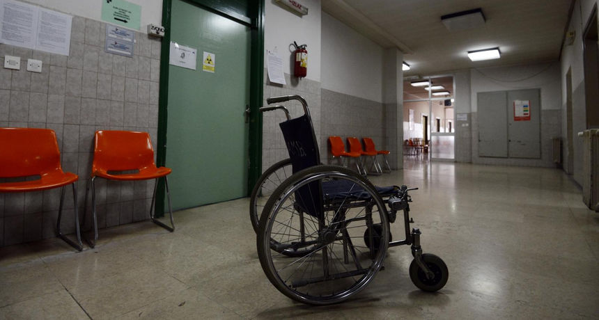 Opća bolnica, invalidska kolica