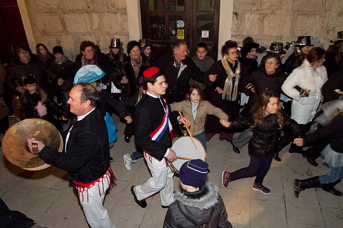 Paški karneval 2012, Foto: Leo Banić