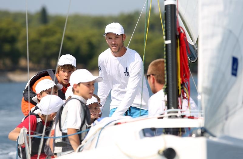 Zlatni olimpijci Fantela i Marenić družili se sa šibenskom djecom povodom dana jedrenja. Photo: Duško Jaramaz/PIXSELL Zlatni olimpijci Fantela i Marenić družili se sa šibenskom djecom povodom dana jedrenja. Photo: Duško Jaramaz/PIXSELL