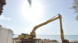 Vandali napravili veliku štetu na gradilištu obalnog zida u Petrčanima