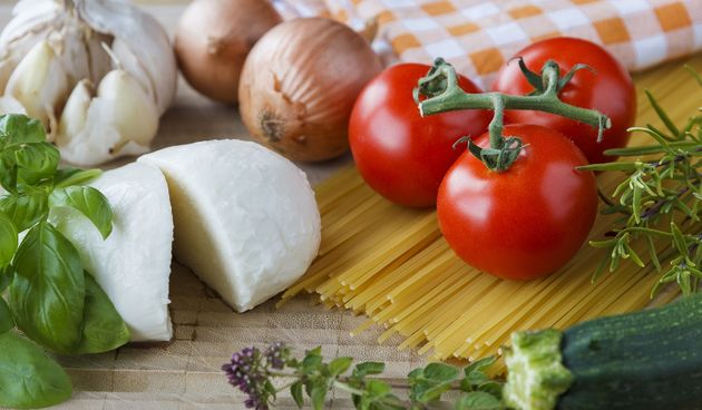Hrana, pomidor, mozzarella