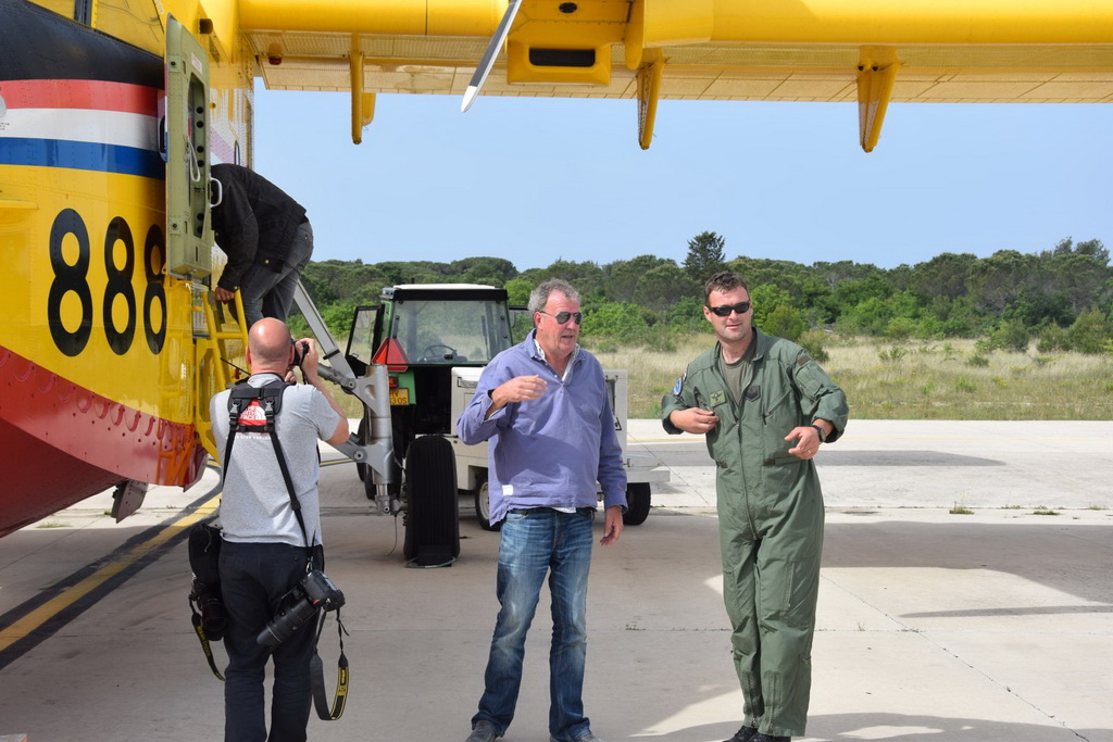 Ekipa tv showa “The Grand Tour” snimala u Zrakoplovnoj bazi u Zemuniku