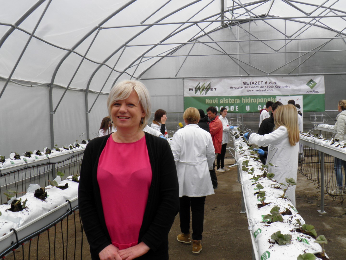 OLYMPUS DIGITAL CAMERA OLYMPUS DIGITAL CAMERA