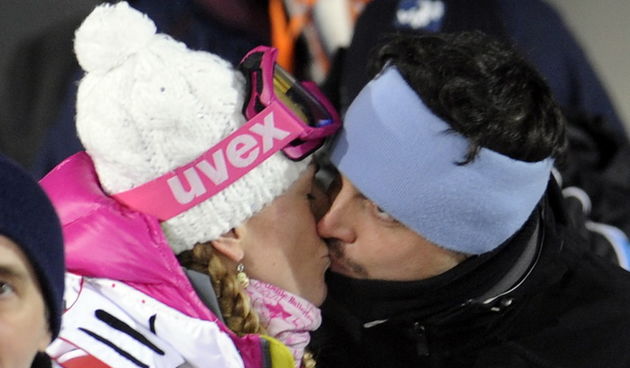 Zagreb, 040111.
Audi Fis World Cup skijaska utrka zenskog slaloma Vip Snow Queen Trophy na Sljemenu.
Na slici: Janica Kostelic i njezin decko svicarac Daniel Haimerle.
Foto: Drago Sopta / CROPIX