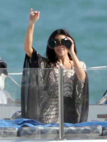 Kim Kardashian pokazala više no što je trebala (Index.hr)