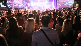 Prvi koncert popularnog slavonskog benda Vigor na otoku Viru