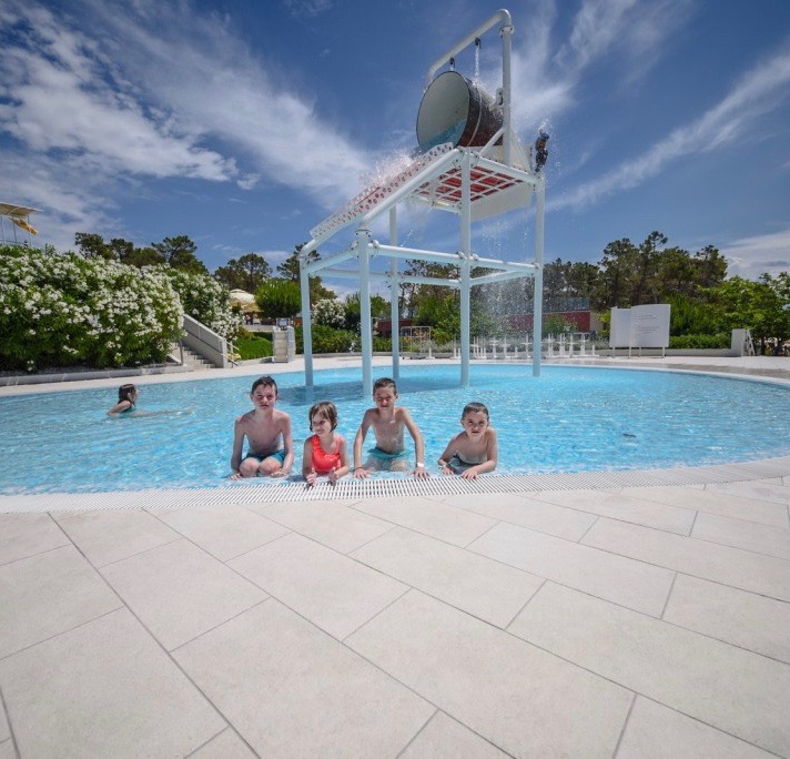 Obitelj Mandić uživa u ljetnim radostima u Zatonu Obitelj Mandić uživa u ljetnim radostima u Zatonu