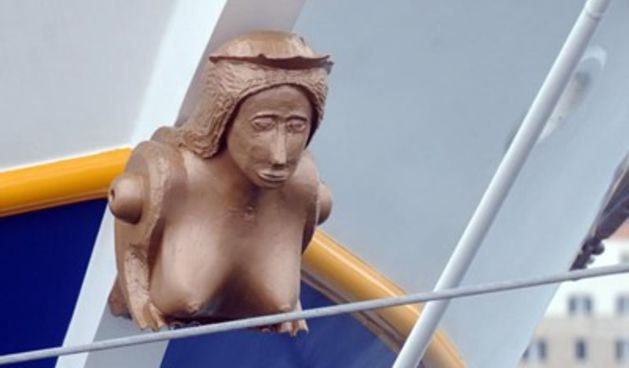 Kosor kuma brodu s golim ženskim poprsjem (Foto: Nino Strmotic/PIXSELL)