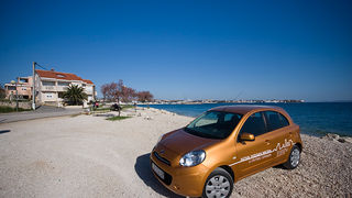 Image 943429 (auto) Image 943429 (auto)