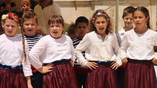 OŠ Zadarski otoci, učenici na Narodnom trgu