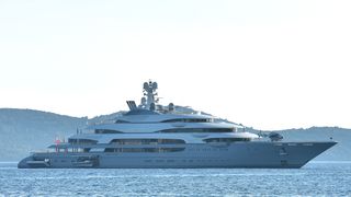 Deseta najveća jahta na svijetu “Ocean Victory” stigla u Zadar Deseta najveća jahta na svijetu “Ocean Victory” stigla u Zadar