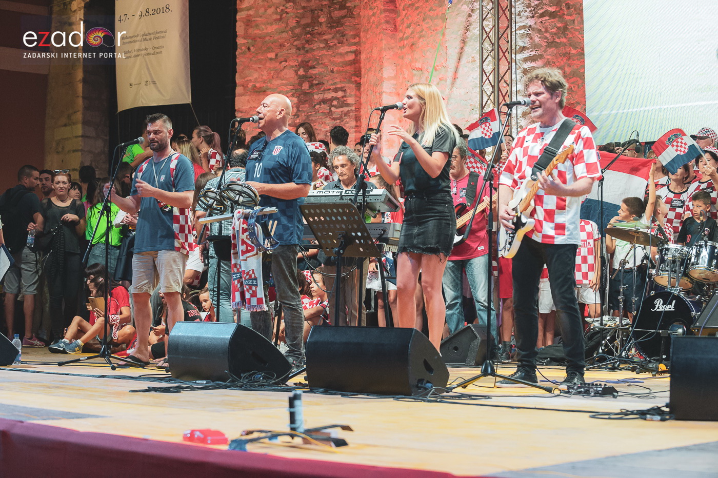 Zadar priredio čudesan doček svojim Vatrenim herojima (1)