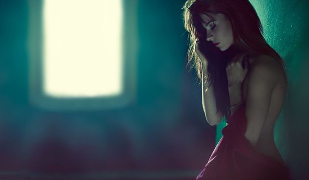 Žena koja pati, patnja, slomljeno srce