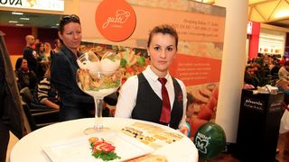 Image 685815 (auto) Image 685815 (auto)