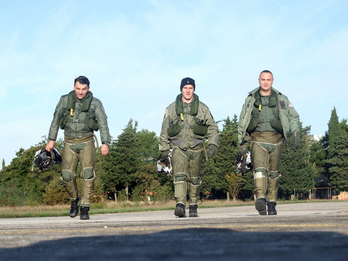 U 93. Zrakoplovnoj bazi u Zemuniku započela obuka pilota MIG-ova. Foto: Marinko Karačić/HRZ i PZO U 93. Zrakoplovnoj bazi u Zemuniku započela obuka pilota MIG-ova. Foto: Marinko Karačić/HRZ i PZO