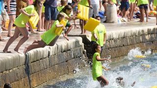 Jubilarni 10. dm Millennium Jump na zadarskoj rivi, Photo: Dino Stanin/PIXSELL Jubilarni 10. dm Millennium Jump na zadarskoj rivi, Photo: Dino Stanin/PIXSELL