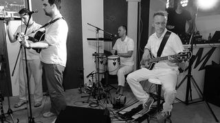 Klapa Kampanel @ Menfisto bar, 18.7.2015. (foto: Ivan Toman) Klapa Kampanel @ Menfisto bar, 18.7.2015. (foto: Ivan Toman)