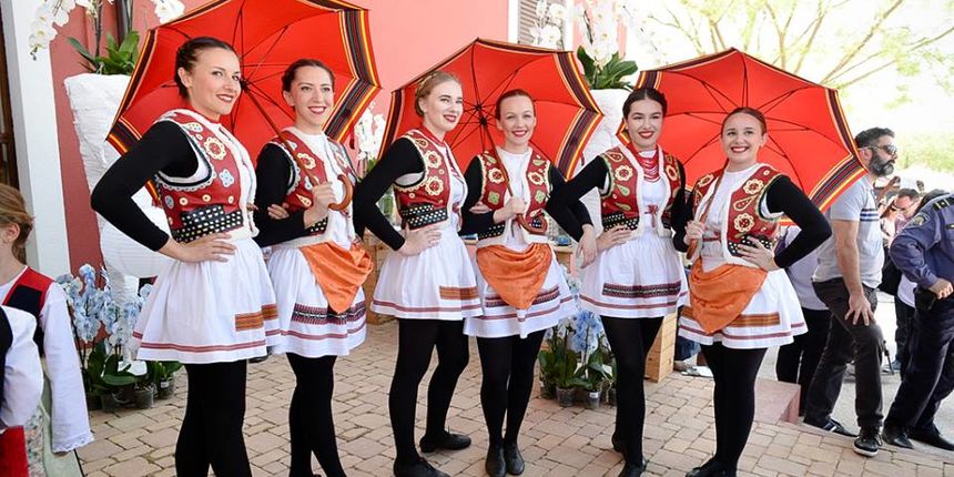 Festival cvijeća u Svetom Filipu i Jakovu Festival cvijeća u Svetom Filipu i Jakovu