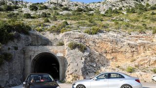 Tunel Dingač u pelješkom kraju