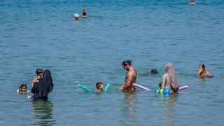 Uvala Lovrečina: Egzotična pješčana oaza na Braču u kojoj su uživali i stari Rimljani Uvala Lovrečina: Egzotična pješčana oaza na Braču u kojoj su uživali i stari Rimljani