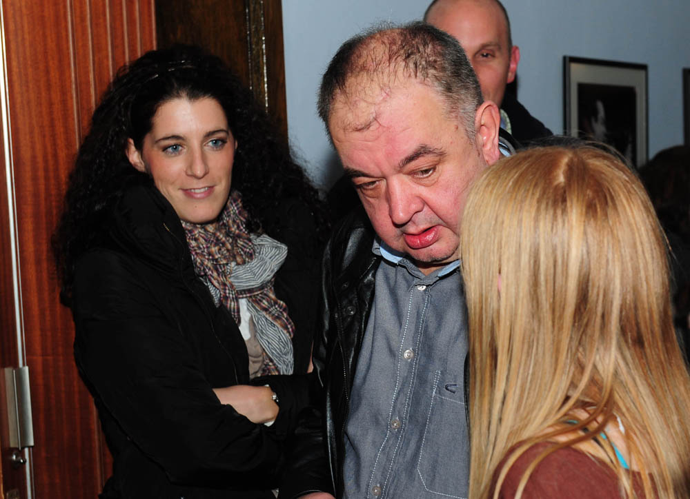 Zadar, 4.12.2012. snimio: Nenad Marčev
Zagrebačko gradsko kazalište Komedija
Paul Pörtner
Čisto ludilo
redateljica: Nina Kleflin
igraju: Vid Balog, Nina Kaić Madić,
Igor Mešin, Damir Lončar, Saša Buneta,
Jasna Palić Picukarić
Velika dv Zadar, 4.12.2012. snimio: Nenad Marčev
Zagrebačko gradsko kazalište Komedija
Paul Pörtner
Čisto ludilo
redateljica: Nina Kleflin
igraju: Vid Balog, Nina Kaić Madić,
Igor Mešin, Damir Lončar, Saša Buneta,
Jasna Palić Picukarić
Velika dv