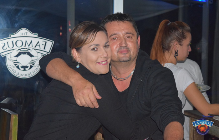 Songbusters i Elena Stella @ Famous Beach Bar & Grill Songbusters i Elena Stella @ Famous Beach Bar & Grill