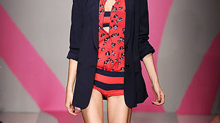 DKNY proljeće/ljeto 2010 (Moda.hr)