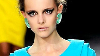 Naušnice kao nezaobilazan detalj ove sezone