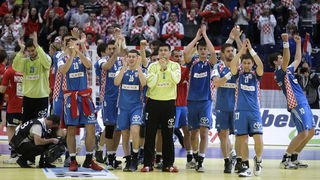 Graz, 210110.
EURO 2010 u rukometu. 
Trece kolo skupine A. Utakmica Hrvatska – Rusija.
Na fotografiji:  Pozdrav publici.
Foto: Nenad Dugi / Cropix