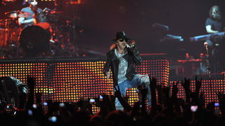 Split, 170712.
Koncert americke grupe Guns ‘n’ Roses koja je krajem 80-ih i pocetkom 90-ih bila jedna od vodecih grupa svijeta, danas je s malo manje popularnosti gostovala u splitskoj Spaladium Areni gdje se okupilo nekoliko tisuca obozavatelja. 
Na foto