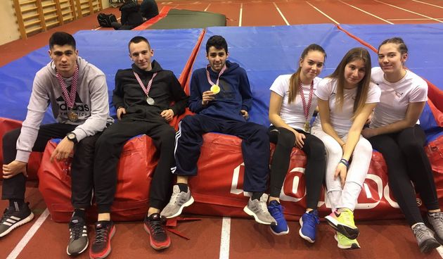 Ivan i Mate Mišković, Adrian Dražina, Tea Smokrović, Paula Zelić i Anđela Sorić AŠK Zadar