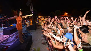 Virska noć 2015. uz koncert Lane Jurčević i Luke Nižetića te valičanstveni vatromet, Foto: Iva Perinčić Virska noć 2015. uz koncert Lane Jurčević i Luke Nižetića te valičanstveni vatromet, Foto: Iva Perinčić