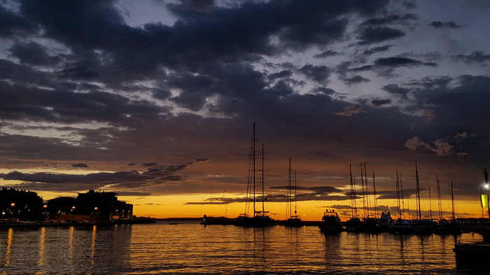 Spektakularan zalazak sunca 22. kolovoza 2016. Foto:Mladen Malik Spektakularan zalazak sunca 22. kolovoza 2016. Foto:Mladen Malik