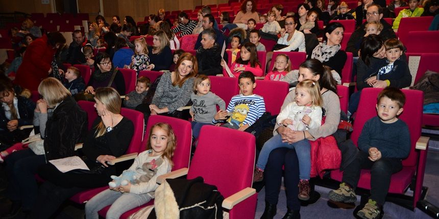 Sunce na Poluotoku: “Crvenkapica” Kazališta lutaka Zadar, Foto: Iva Perinčić